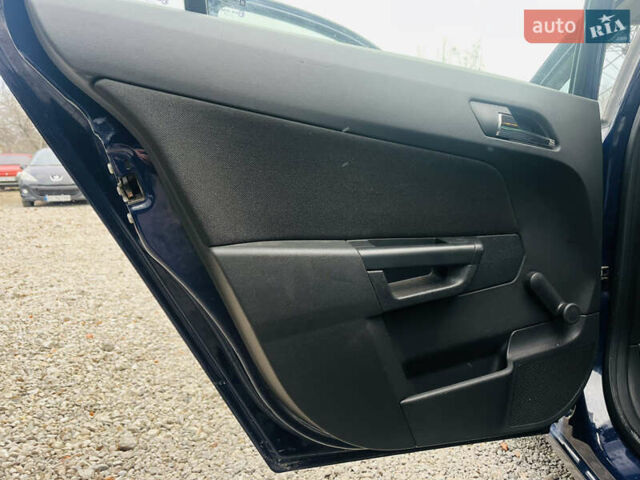 Синий Опель Астра, объемом двигателя 1.6 л и пробегом 223 тыс. км за 4500 $, фото 15 на Automoto.ua