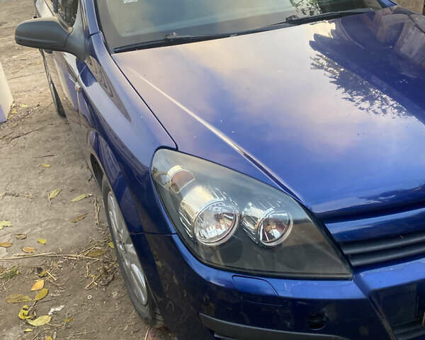 Опель Астра 2005 в Одессе на Automoto.ua Синий Опель Астра, объемом двигателя 1.69 л и пробегом 330 тыс. км за 4000 $, фото 2 на Automoto.ua