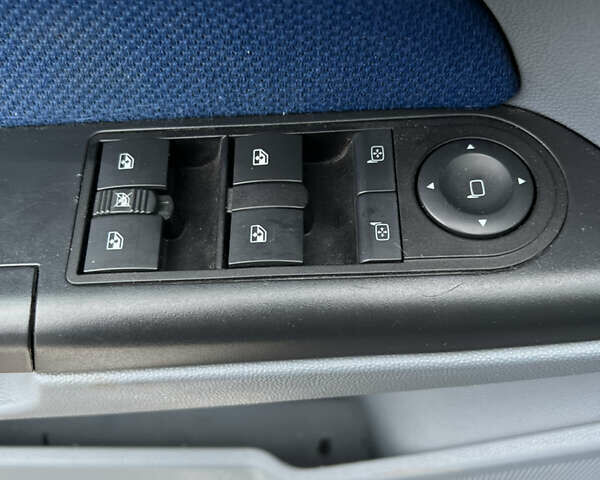 Синій Опель Астра, об'ємом двигуна 1.6 л та пробігом 193 тис. км за 5300 $, фото 27 на Automoto.ua