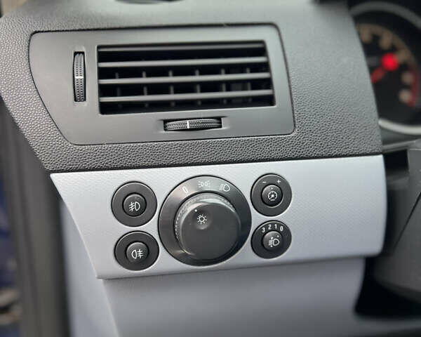 Синій Опель Астра, об'ємом двигуна 1.6 л та пробігом 193 тис. км за 5300 $, фото 28 на Automoto.ua