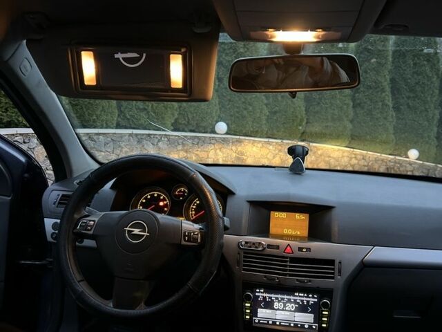 Синий Опель Астра, объемом двигателя 1.6 л и пробегом 292 тыс. км за 4250 $, фото 12 на Automoto.ua