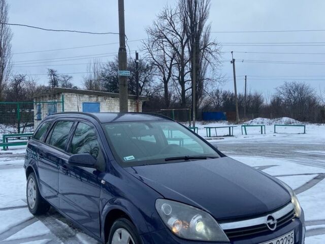 Синий Опель Астра, объемом двигателя 1.7 л и пробегом 200 тыс. км за 2900 $, фото 1 на Automoto.ua