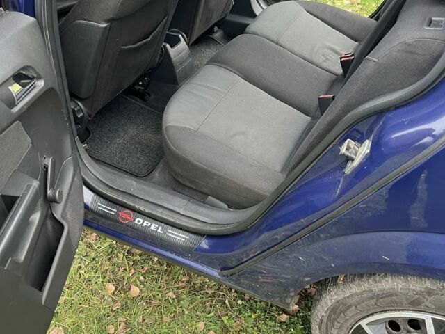 Синий Опель Астра, объемом двигателя 1.7 л и пробегом 317 тыс. км за 2000 $, фото 4 на Automoto.ua