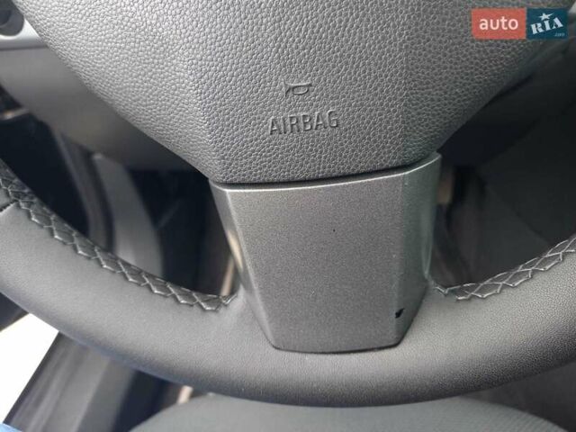 Опель Астра 2005 в Черкассах на Automoto.ua Синий Опель Астра, объемом двигателя 1.6 л и пробегом 239 тыс. км за 4700 $, фото 29 на Automoto.ua