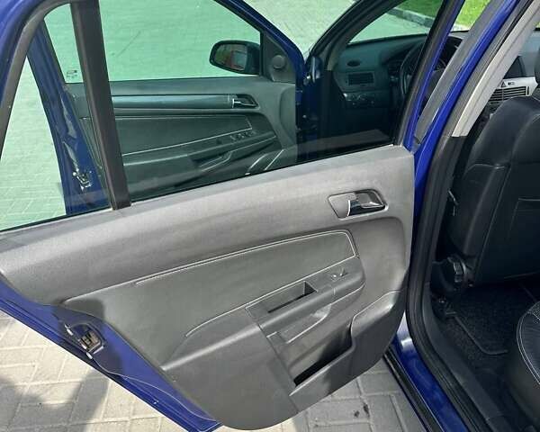 Синий Опель Астра, объемом двигателя 1.7 л и пробегом 280 тыс. км за 4800 $, фото 9 на Automoto.ua