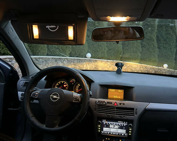 Синий Опель Астра, объемом двигателя 1.6 л и пробегом 292 тыс. км за 4250 $, фото 12 на Automoto.ua