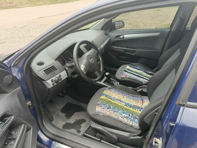 Синий Опель Астра, объемом двигателя 1.9 л и пробегом 340 тыс. км за 3200 $, фото 6 на Automoto.ua