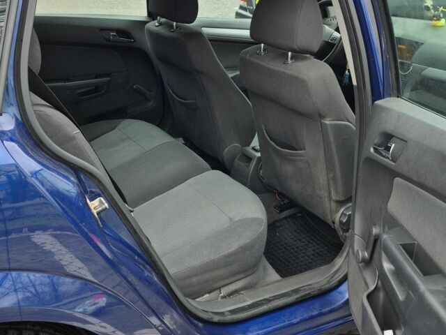 Синий Опель Астра, объемом двигателя 1.9 л и пробегом 277 тыс. км за 4400 $, фото 3 на Automoto.ua