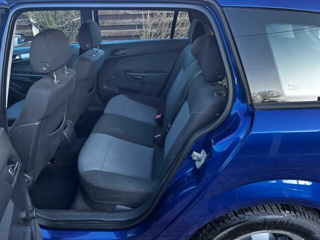 Синий Опель Астра, объемом двигателя 1.9 л и пробегом 300 тыс. км за 3900 $, фото 11 на Automoto.ua