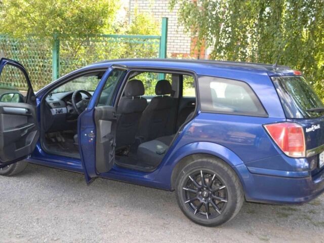 Синій Опель Астра, об'ємом двигуна 1.7 л та пробігом 190 тис. км за 207000 $, фото 9 на Automoto.ua