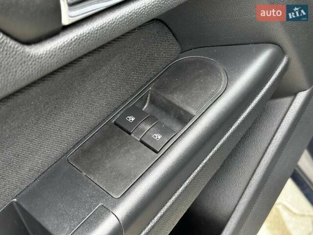 Синій Опель Астра, об'ємом двигуна 1.9 л та пробігом 268 тис. км за 4300 $, фото 17 на Automoto.ua