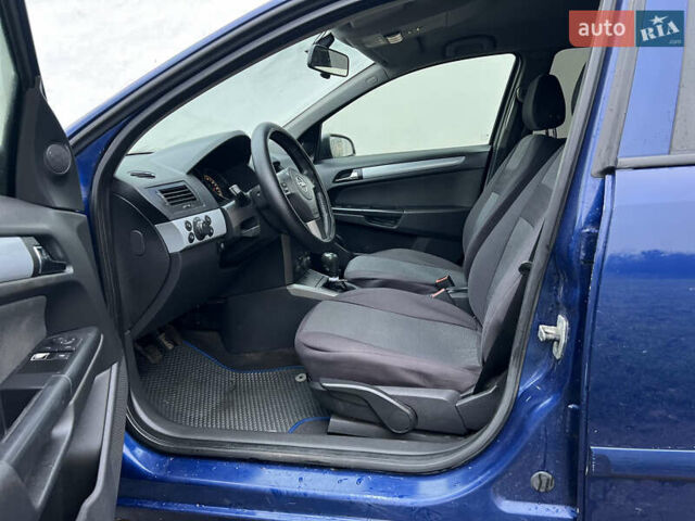 Синий Опель Астра, объемом двигателя 1.6 л и пробегом 286 тыс. км за 4500 $, фото 16 на Automoto.ua