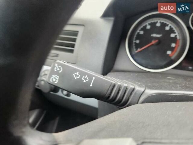 Синий Опель Астра, объемом двигателя 1.6 л и пробегом 157 тыс. км за 4999 $, фото 39 на Automoto.ua