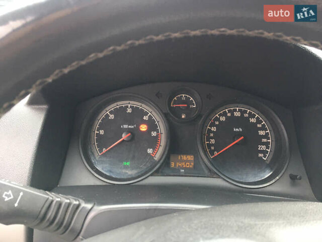 Синий Опель Астра, объемом двигателя 1.3 л и пробегом 314 тыс. км за 4750 $, фото 9 на Automoto.ua