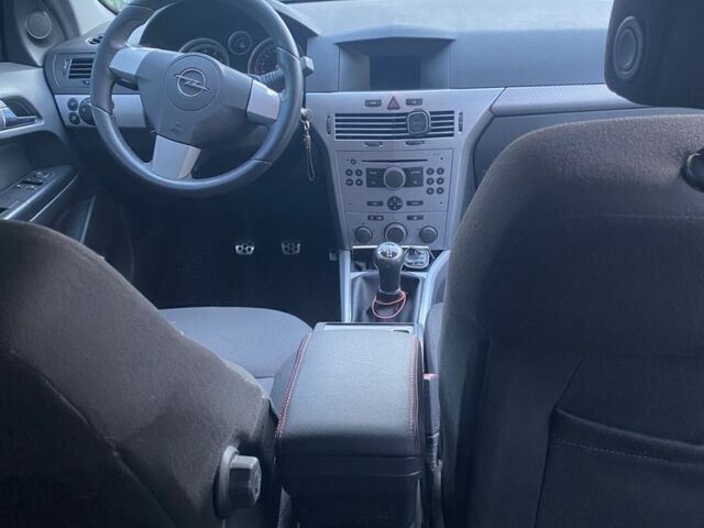 Синий Опель Астра, объемом двигателя 1.8 л и пробегом 270 тыс. км за 4899 $, фото 8 на Automoto.ua