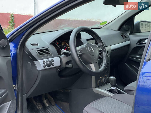 Синий Опель Астра, объемом двигателя 1.6 л и пробегом 286 тыс. км за 4500 $, фото 15 на Automoto.ua