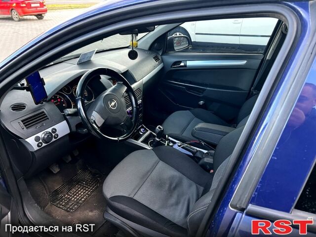 Синий Опель Астра, объемом двигателя 1.9 л и пробегом 320 тыс. км за 5000 $, фото 2 на Automoto.ua