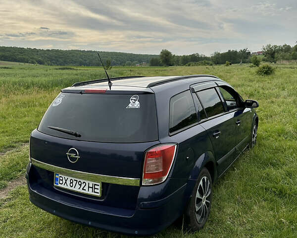 Синий Опель Астра, объемом двигателя 1.69 л и пробегом 330 тыс. км за 3900 $, фото 3 на Automoto.ua