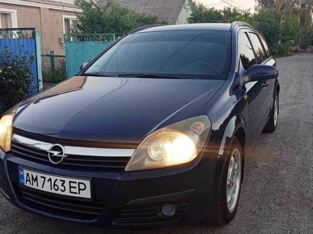 Синій Опель Астра, об'ємом двигуна 1.3 л та пробігом 248 тис. км за 3650 $, фото 2 на Automoto.ua