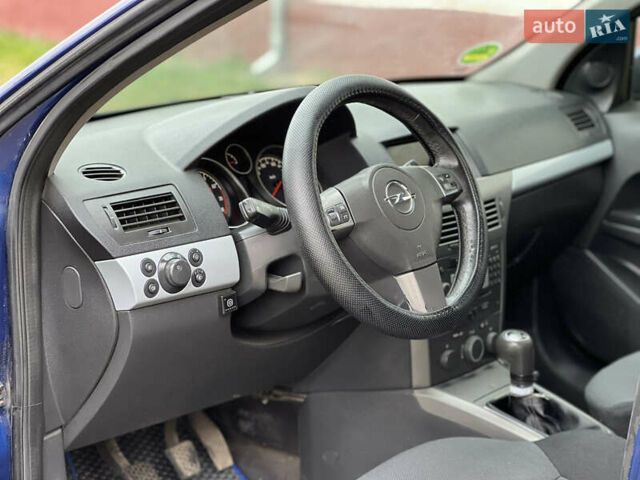 Синий Опель Астра, объемом двигателя 1.6 л и пробегом 280 тыс. км за 4500 $, фото 16 на Automoto.ua