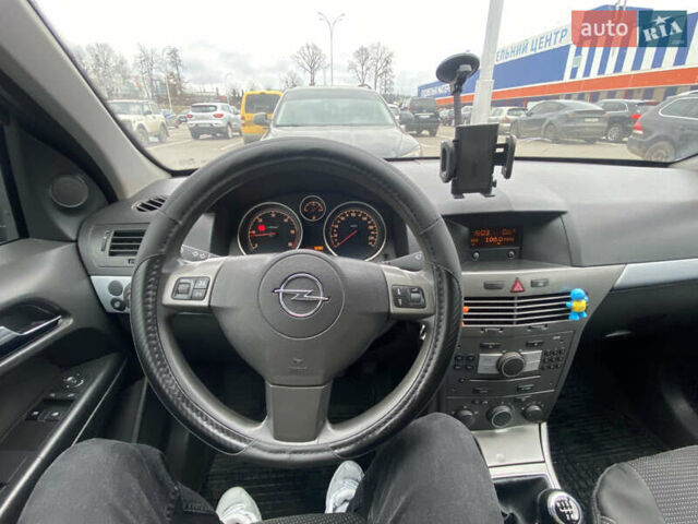 Синий Опель Астра, объемом двигателя 1.91 л и пробегом 341 тыс. км за 5400 $, фото 9 на Automoto.ua
