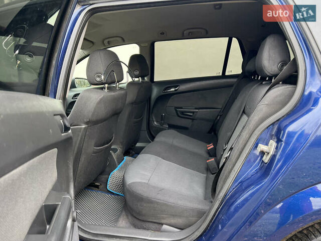 Синий Опель Астра, объемом двигателя 1.6 л и пробегом 280 тыс. км за 4500 $, фото 18 на Automoto.ua