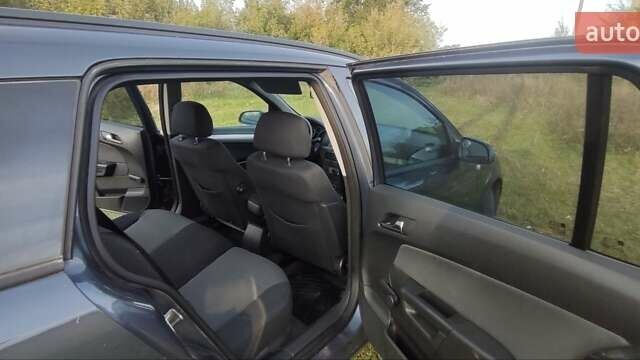 Синій Опель Астра, об'ємом двигуна 1.69 л та пробігом 287 тис. км за 4250 $, фото 3 на Automoto.ua