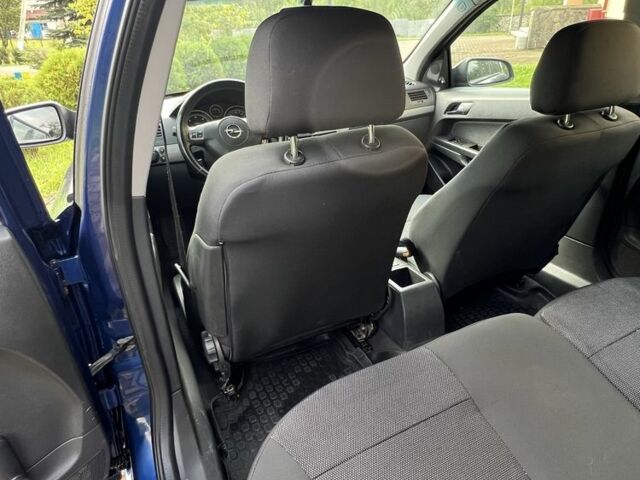 Синій Опель Астра, об'ємом двигуна 1.2 л та пробігом 399 тис. км за 3699 $, фото 16 на Automoto.ua