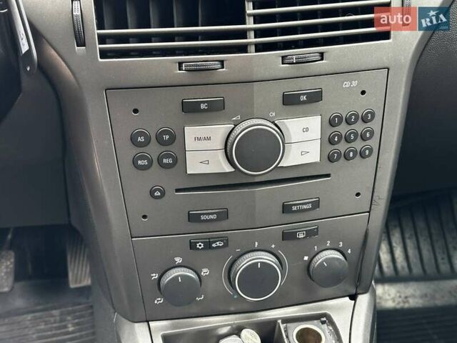 Синій Опель Астра, об'ємом двигуна 1.9 л та пробігом 268 тис. км за 4300 $, фото 21 на Automoto.ua