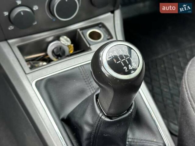 Синій Опель Астра, об'ємом двигуна 1.9 л та пробігом 268 тис. км за 4300 $, фото 20 на Automoto.ua