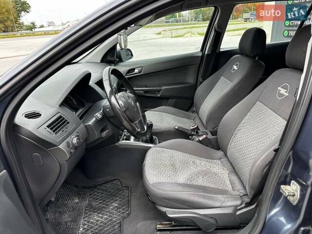 Синій Опель Астра, об'ємом двигуна 1.9 л та пробігом 268 тис. км за 4300 $, фото 15 на Automoto.ua