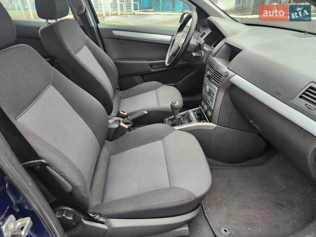 Синий Опель Астра, объемом двигателя 1.6 л и пробегом 157 тыс. км за 4999 $, фото 25 на Automoto.ua