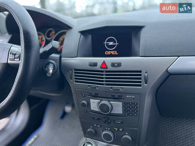 Синий Опель Астра, объемом двигателя 1.6 л и пробегом 286 тыс. км за 4500 $, фото 23 на Automoto.ua