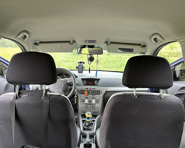 Синий Опель Астра, объемом двигателя 1.69 л и пробегом 330 тыс. км за 3900 $, фото 10 на Automoto.ua