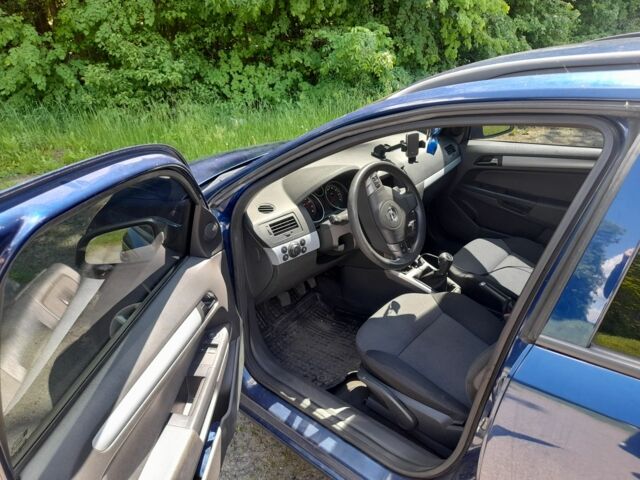 Синий Опель Астра, объемом двигателя 1.6 л и пробегом 165 тыс. км за 2900 $, фото 7 на Automoto.ua