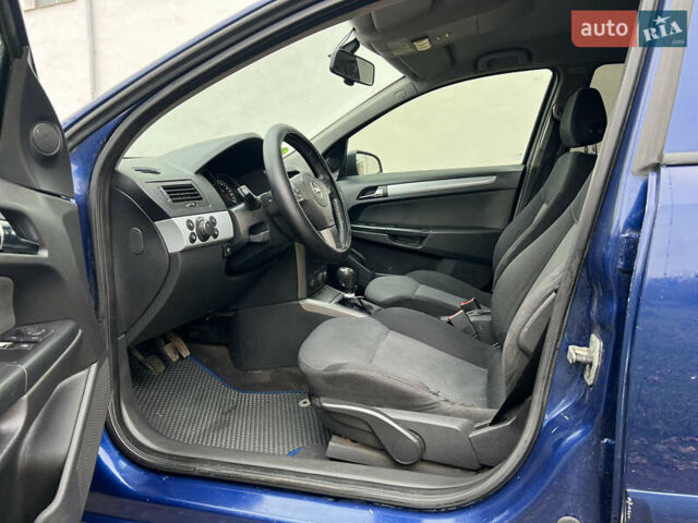 Синий Опель Астра, объемом двигателя 1.6 л и пробегом 280 тыс. км за 4500 $, фото 17 на Automoto.ua