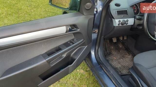 Синій Опель Астра, об'ємом двигуна 1.69 л та пробігом 287 тис. км за 4250 $, фото 13 на Automoto.ua