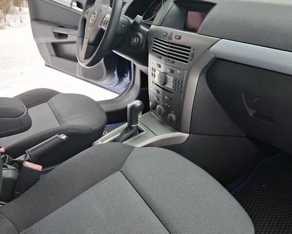 Синій Опель Астра, об'ємом двигуна 1.8 л та пробігом 238 тис. км за 5600 $, фото 25 на Automoto.ua