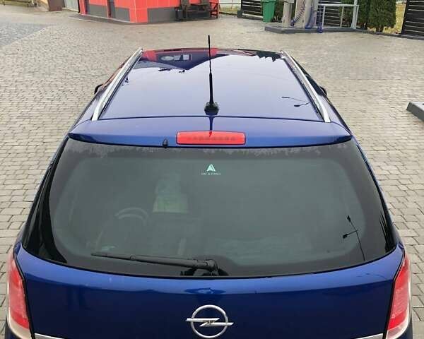 Синий Опель Астра, объемом двигателя 1.91 л и пробегом 310 тыс. км за 4000 $, фото 5 на Automoto.ua