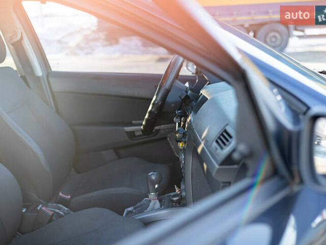 Синій Опель Астра, об'ємом двигуна 1.4 л та пробігом 326 тис. км за 4000 $, фото 22 на Automoto.ua