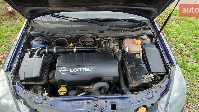 Синій Опель Астра, об'ємом двигуна 1.25 л та пробігом 321 тис. км за 3800 $, фото 12 на Automoto.ua