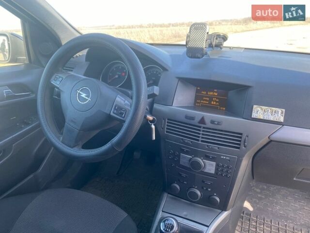 Синій Опель Астра, об'ємом двигуна 1.3 л та пробігом 312 тис. км за 4300 $, фото 11 на Automoto.ua