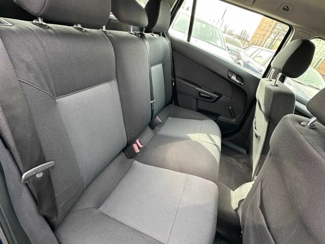 Синий Опель Астра, объемом двигателя 0 л и пробегом 255 тыс. км за 5300 $, фото 4 на Automoto.ua