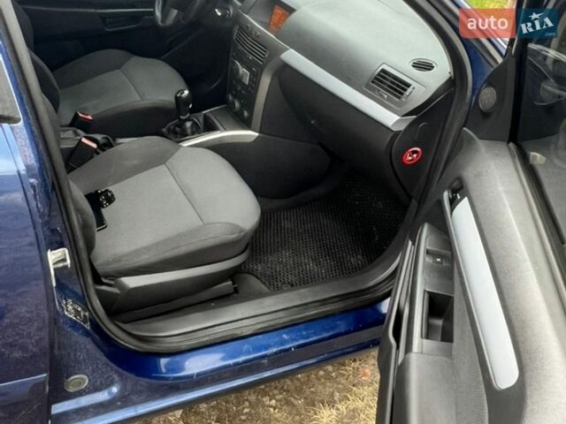 Синий Опель Астра, объемом двигателя 1.91 л и пробегом 390 тыс. км за 4300 $, фото 29 на Automoto.ua