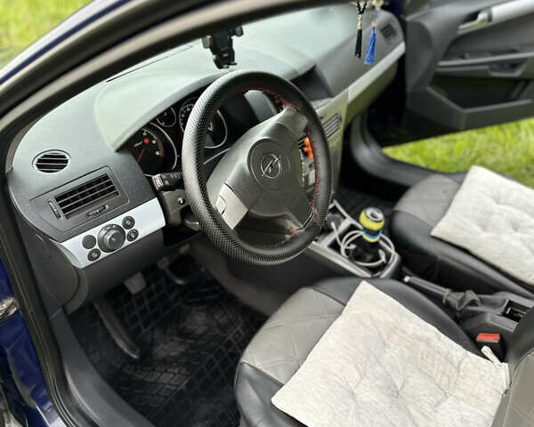 Синий Опель Астра, объемом двигателя 1.69 л и пробегом 330 тыс. км за 3900 $, фото 8 на Automoto.ua