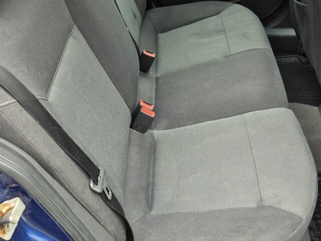 Синий Опель Астра, объемом двигателя 1.9 л и пробегом 277 тыс. км за 4400 $, фото 5 на Automoto.ua