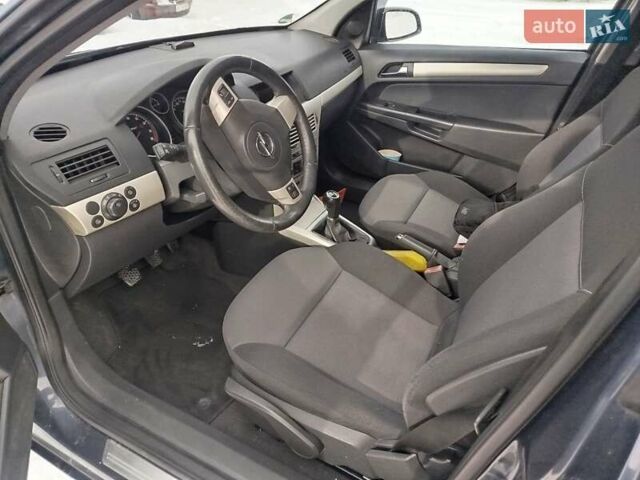 Синий Опель Астра, объемом двигателя 1.6 л и пробегом 218 тыс. км за 5400 $, фото 7 на Automoto.ua