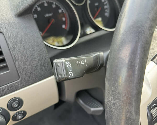 Синий Опель Астра, объемом двигателя 1.6 л и пробегом 210 тыс. км за 4790 $, фото 28 на Automoto.ua