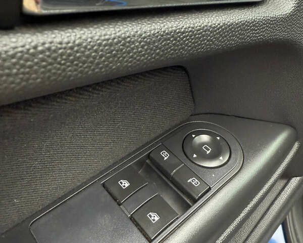 Синій Опель Астра, об'ємом двигуна 1.69 л та пробігом 274 тис. км за 5900 $, фото 24 на Automoto.ua