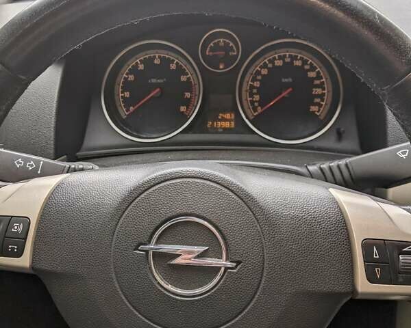 Синий Опель Астра, объемом двигателя 1.6 л и пробегом 215 тыс. км за 4450 $, фото 16 на Automoto.ua